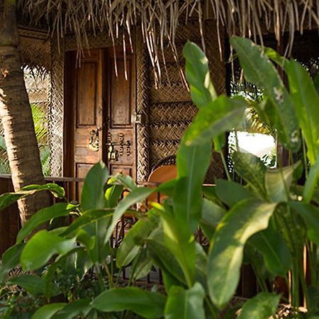 Отель Agonda White Sand Экстерьер фото