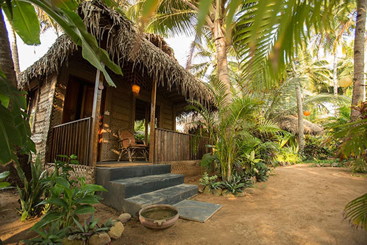 Отель Agonda White Sand Экстерьер фото